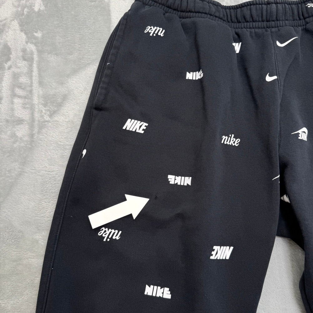 Nike Sweatpants Men Large Black All Over Print Logo Fleece FB7437-011 Jogger - Picture 2 of 13